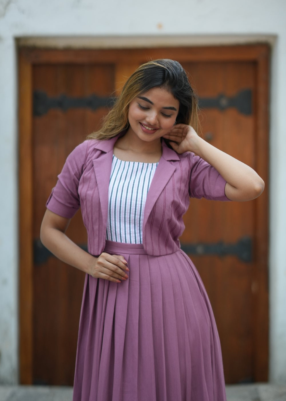 How to Style Dresses with Shrugs: A Look into Hashboosh’s Shrug Dresses