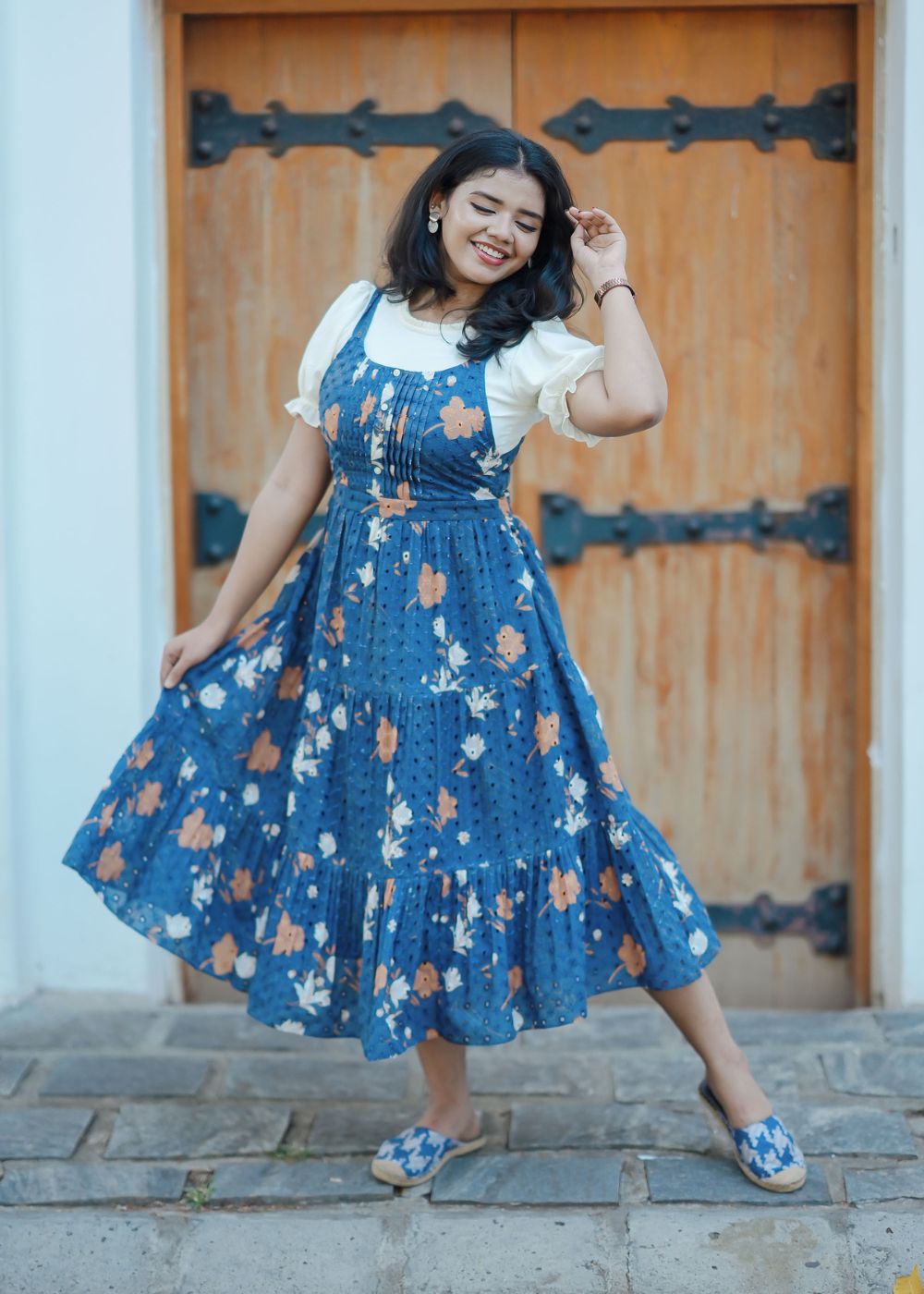 Blue Blossom Swing