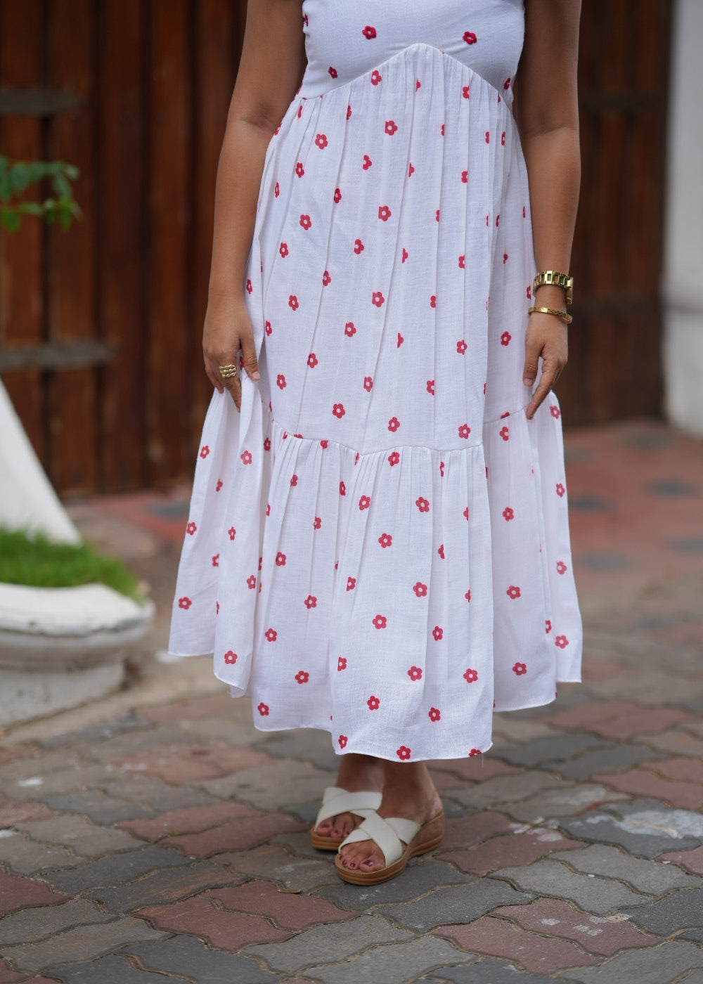 Linen Rosebud